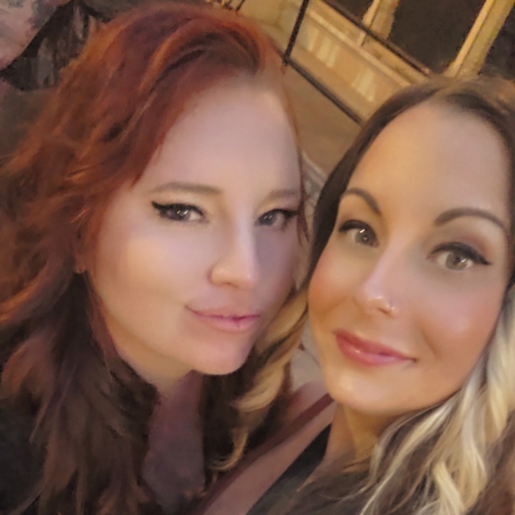 Meet your Posher, Kendra - Picture 1 of 3